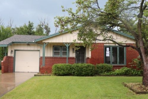 4318 Bellmore St, Wichita, KS 67220