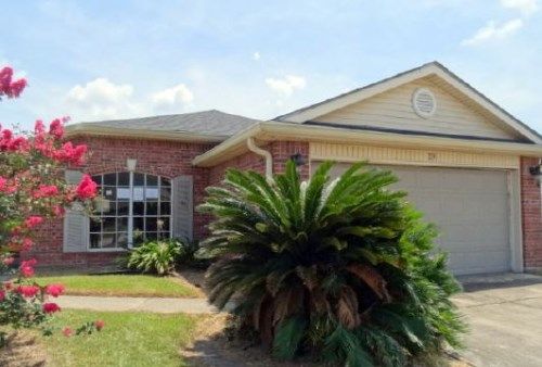 29 Petunia Ct, Westwego, LA 70094