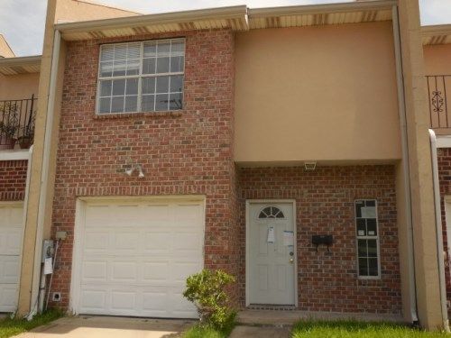 8219 Edinburgh St, New Orleans, LA 70118