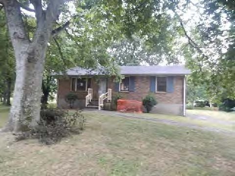 132 Chippindale Dr, Hendersonville, TN 37075