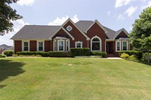 901 Hannah Court, Loganville, GA 30052