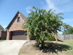 2012 Tudor Ln, Moody, AL 35004