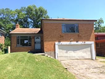 7956 Stillwell Rd, Cincinnati, OH 45237