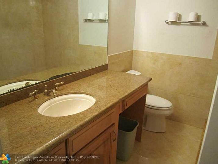 2741 S Oakland Forest Dr # 203, Fort Lauderdale, FL 33309