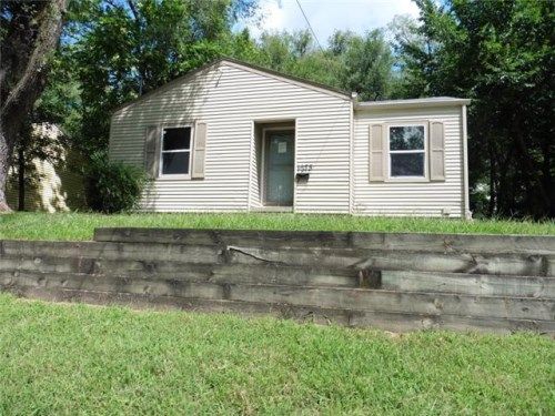 1273 E 33rd St, Des Moines, IA 50317
