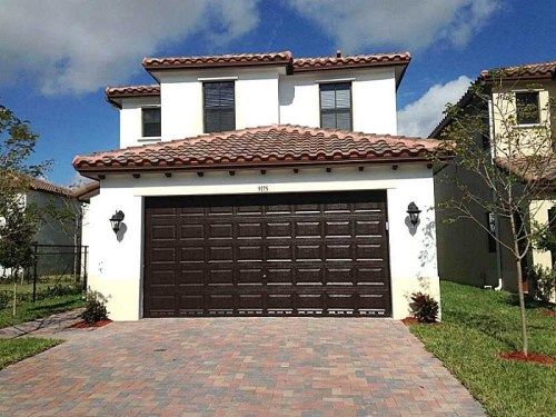 9175 SW 36 MNR, Hollywood, FL 33025