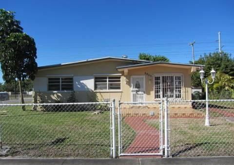 5800 W 14 LN, Hialeah, FL 33012