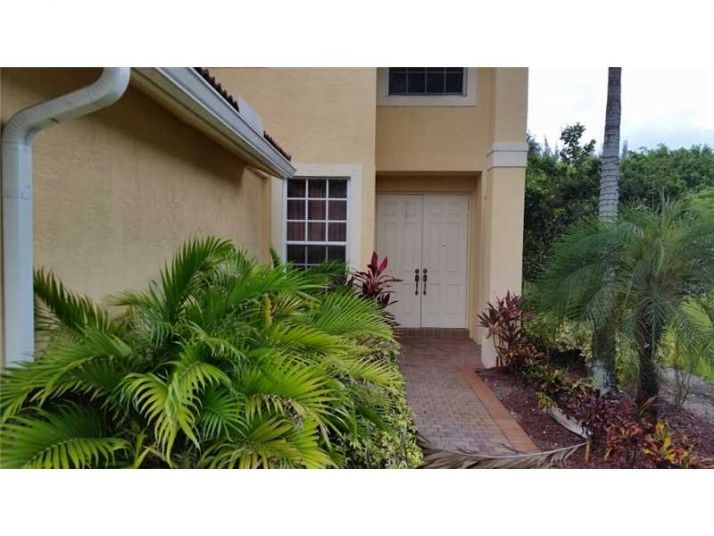 17623 SW 47TH ST, Hollywood, FL 33029