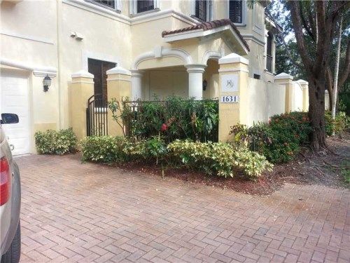 1631 PASSION VINE CR # 15-2, Fort Lauderdale, FL 33326