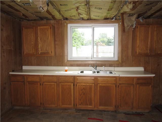 3213 Navaho St, Middletown, OH 45044