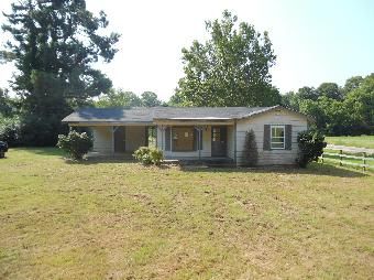 4168 Meade Lake Rd, Millington, TN 38053