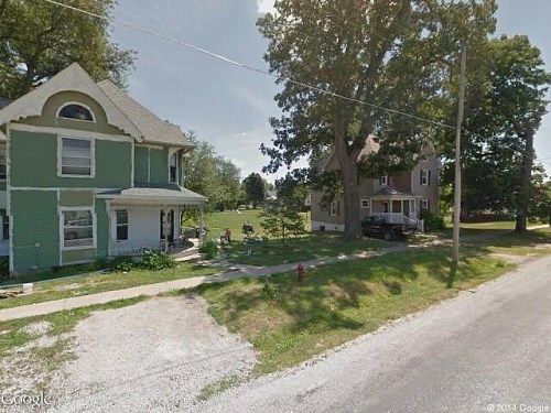14Th St, Viola, IL 61486