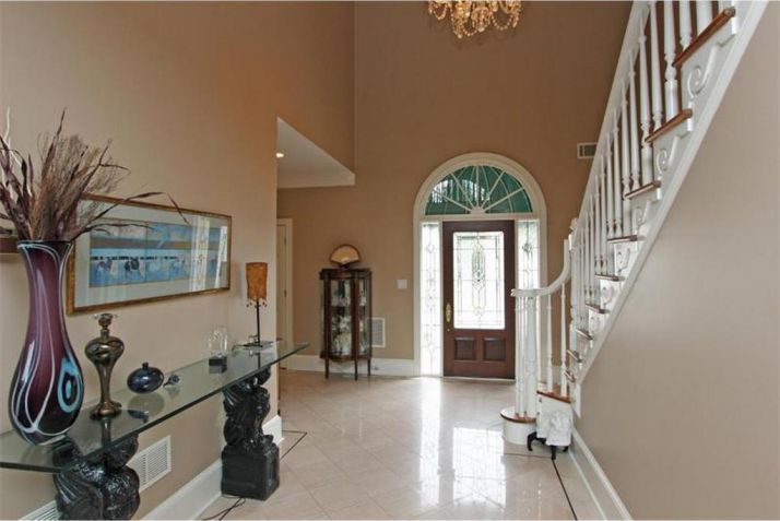 640 River Falls Court, Roswell, GA 30076