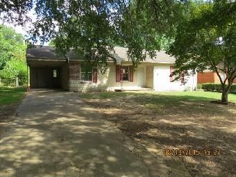 3398 Knight Rd, Memphis, TN 38118