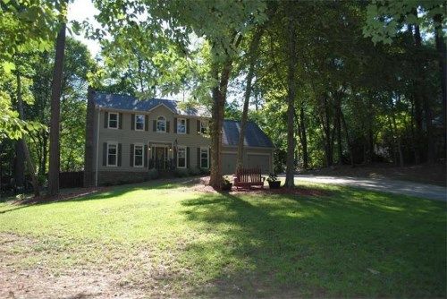 2026 Rocky Point Bluff Nw, Kennesaw, GA 30152
