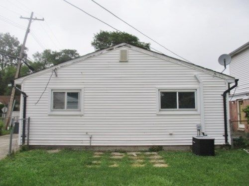 26083 Amherst St, Dearborn Heights, MI 48125
