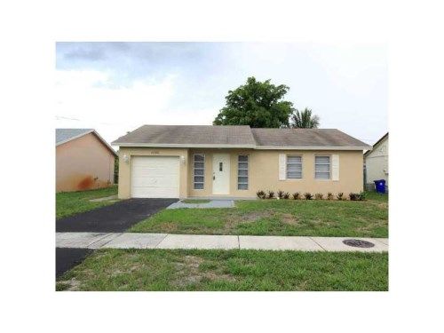 6580 WINFIELD BL, Pompano Beach, FL 33063