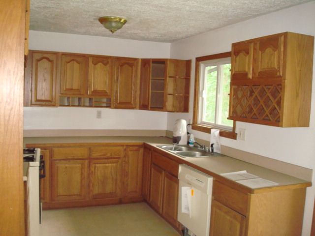 608 Provincetown Rd, Auburn Hills, MI 48326