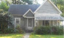 517 S 4th St Mccomb, MS 39648