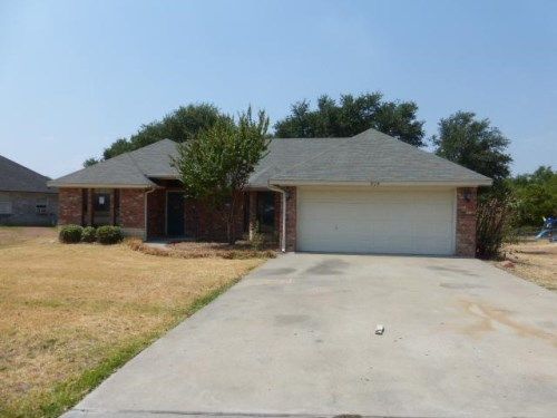 324 Ridgeway Blvd, Weatherford, TX 76086