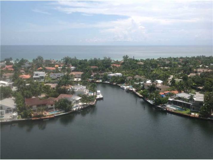 20201 E COUNTRY CLUB DR # 1910, Miami, FL 33180