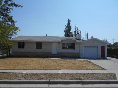 7415 W Centennial Ave, Magna, UT 84044