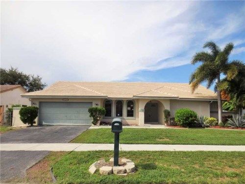 7451 NW 21 ST, Pompano Beach, FL 33063