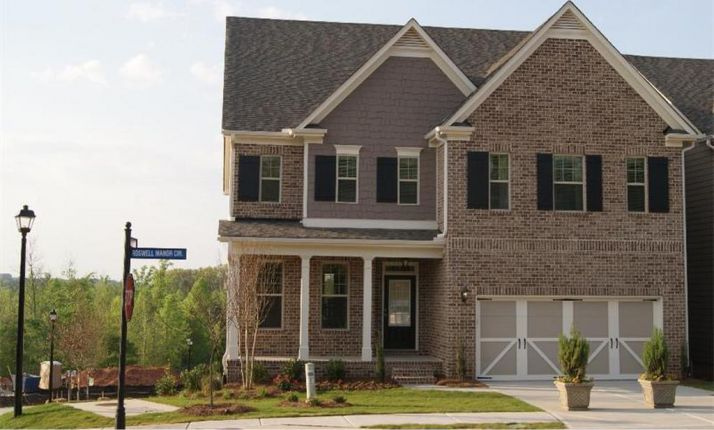 1235 Roswell Manor Circle, Roswell, GA 30076