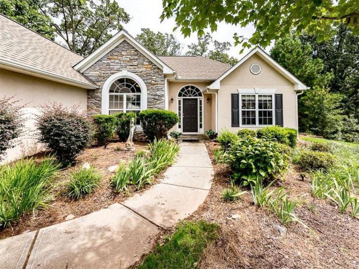 1108 Trumpet Vine Court Se, Mableton, GA 30126