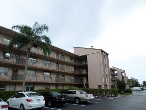 7624 NW 18 ST # 101, Pompano Beach, FL 33063