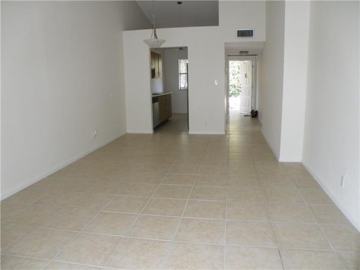 9844 NOB HILL CT, Fort Lauderdale, FL 33351