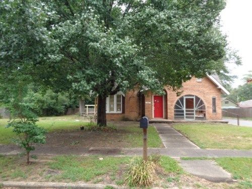 1902 Locust St, Texarkana, AR 71854