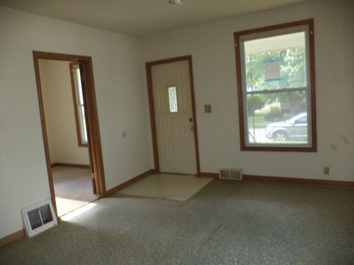 816 W Oakland Ave, Bloomington, IL 61701