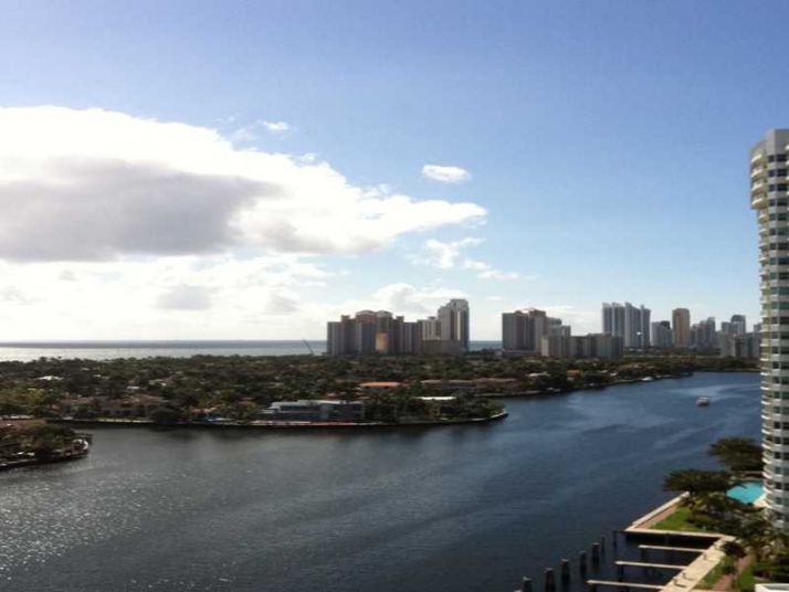 20515 E COUNTRY CLUB DR # 1746, Miami, FL 33180