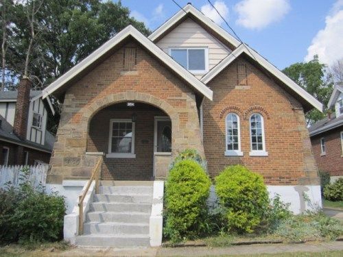 3054 Penrose Pl, Cincinnati, OH 45211