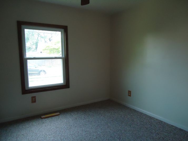 1610 8th St, Wyandotte, MI 48192