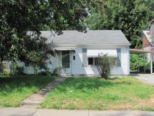 811 N 38th St, East Saint Louis, IL 62205