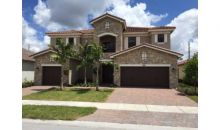 9860 LAKEVIEW LN Pompano Beach, FL 33076