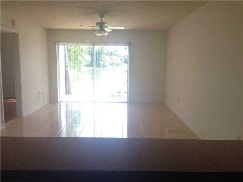 201 SW 113 WY # 201, Hollywood, FL 33025
