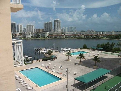 18061 BISCAYNE BL # 701-2, North Miami Beach, FL 33160