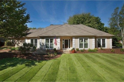 11860 Wexford Club Drive, Roswell, GA 30075