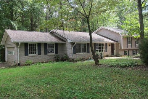 4260 Huntington Circle, Atlanta, GA 30338