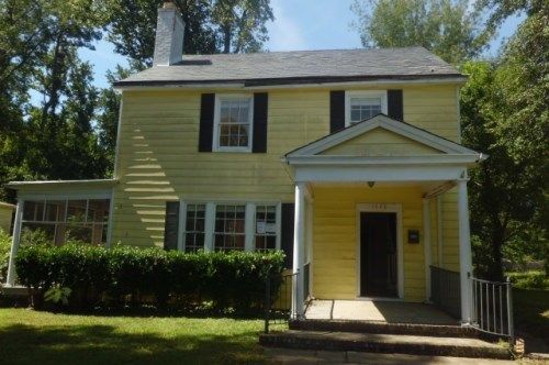 1688 Fairfax St, Petersburg, VA 23805