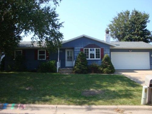 755 Bluffview Cir, Winona, MN 55987
