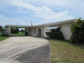2500 Aquilos Ct, Port Charlotte, FL 33952