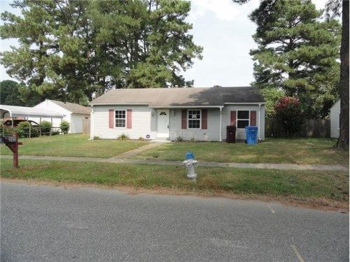 2432 Lofurno Rd, Chesapeake, VA 23323