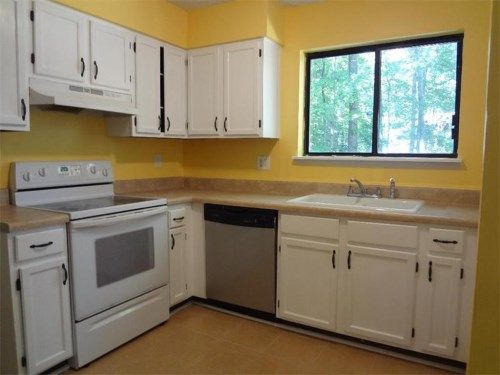 5294 Kelleys Mill Circle, Stone Mountain, GA 30088