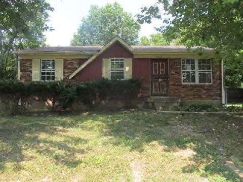 10114 Closterwood Dr, Louisville, KY 40229