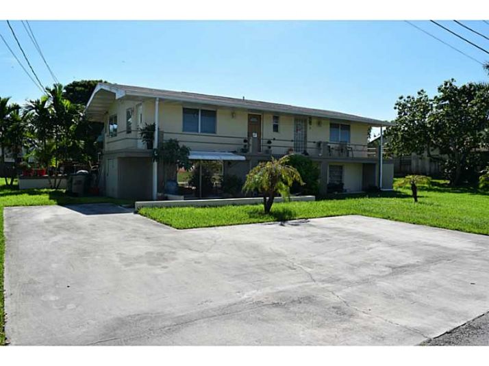 4230 NW 73 WY, Pompano Beach, FL 33065