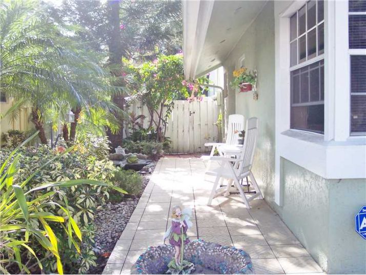 1071 SW 110 TE, Fort Lauderdale, FL 33324
